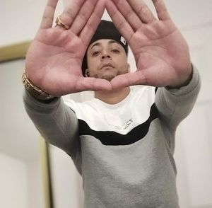 Meet your Posher, Raynel